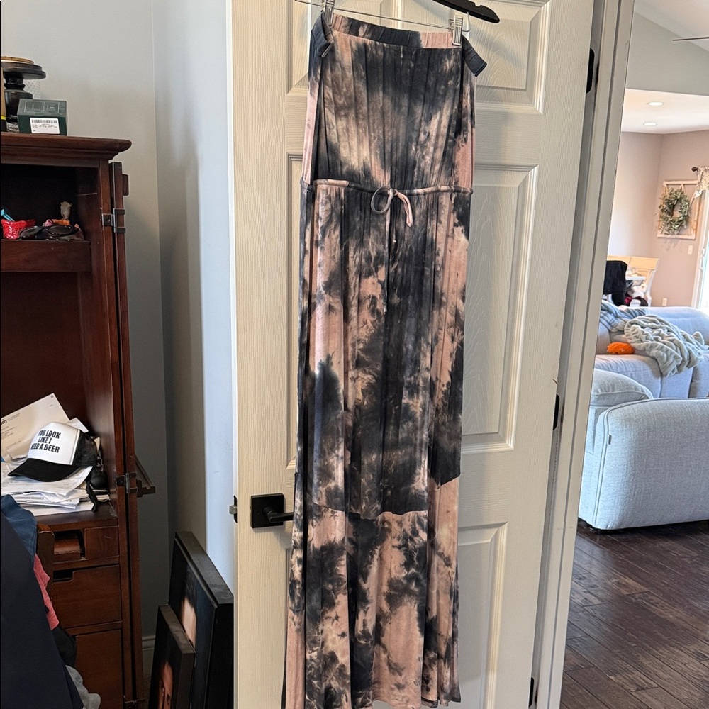 VENUS Black and Pink Tie-Dye Maxi Dress